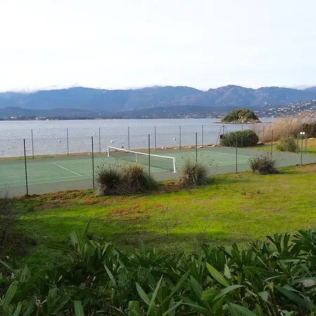 Вилла 8 Au Village Marin