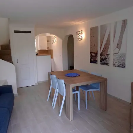 8 Au Village Marin Порто-Веккьо